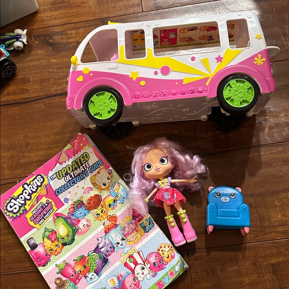 Shopkins Scoops Ice Cream Truck 2015 Food Fair Doll Chair Guide Lot